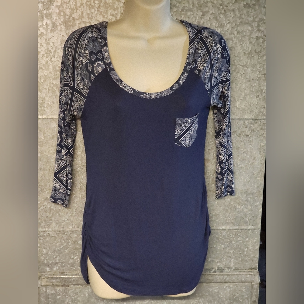 American Dream Blue Paisley 3/4 Sleeve Top Womens Large